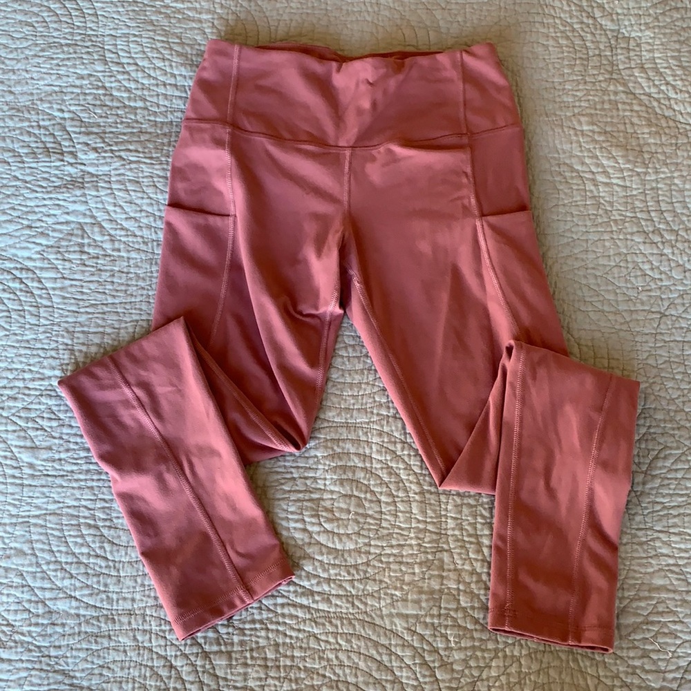 Leggings with pockets